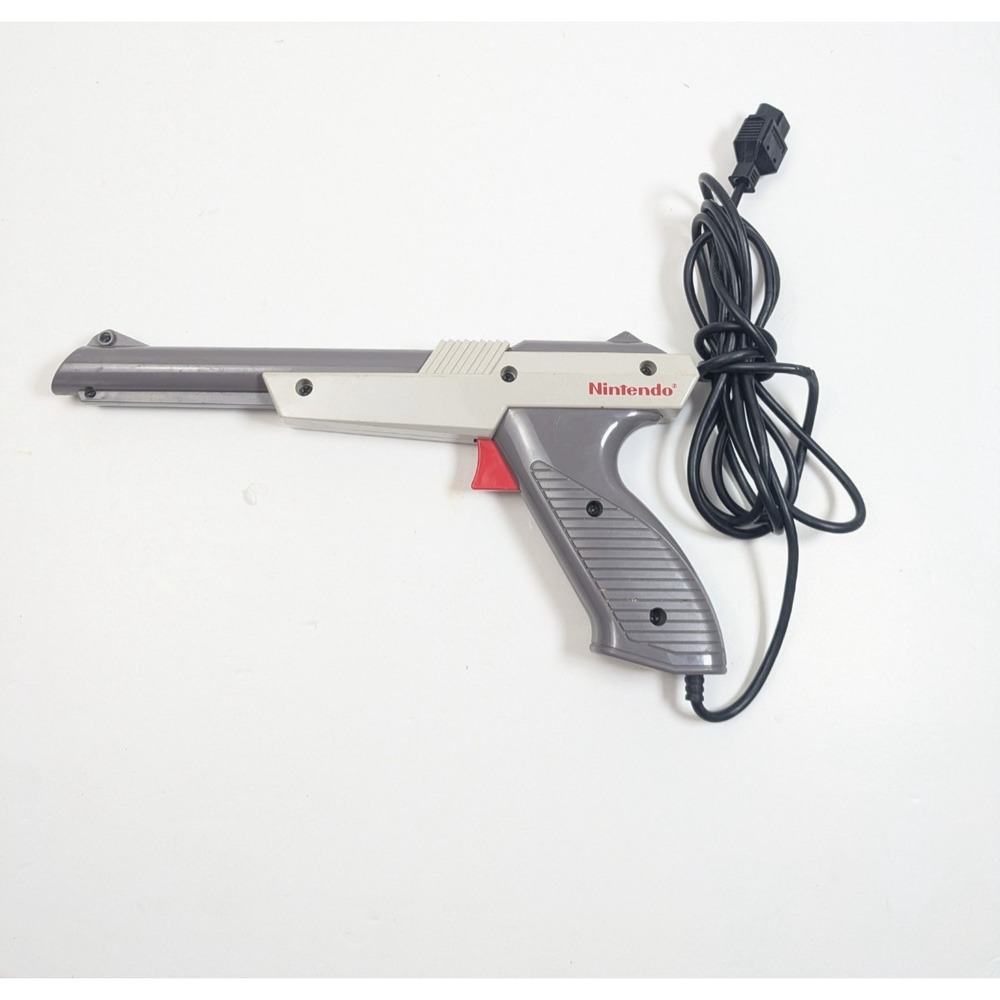 Original 1985 Nintendo NES Zapper Duck Hunt Gun Controller